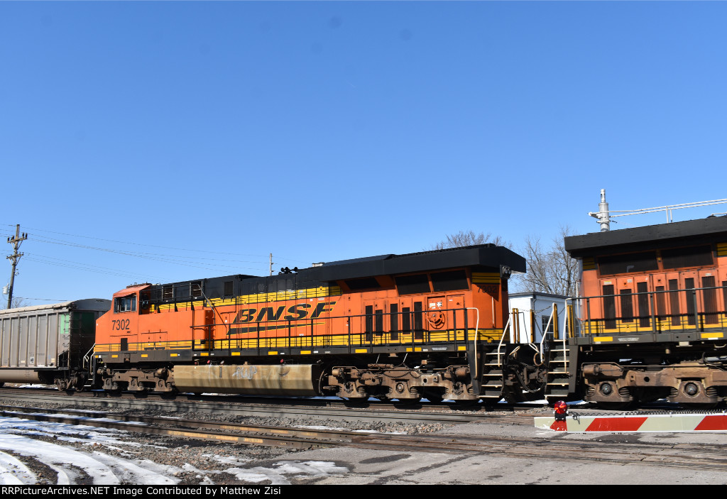 BNSF 7302